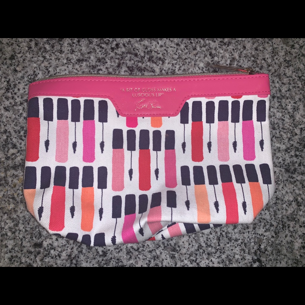 Brand New Este Lauder Makeup Bag
